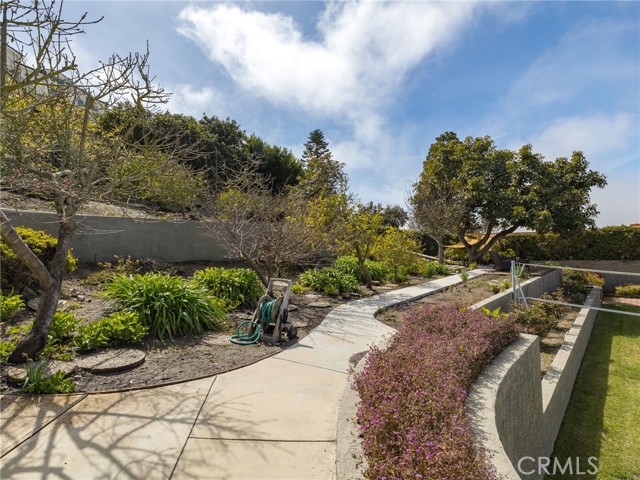 6556 Sattes Drive, Rancho Palos Verdes, California 90275, 3 Bedrooms Bedrooms, ,3 BathroomsBathrooms,Residential,Sold,Sattes,SB23043946