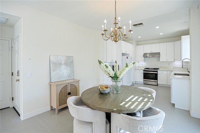 Detail Gallery Image 17 of 49 For 12892 Abbey Rd, Garden Grove,  CA 92843 - 4 Beds | 2/1 Baths