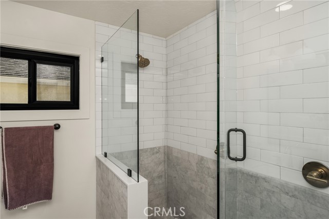 Image 40 of 69 For 1949 Chatwin Avenue