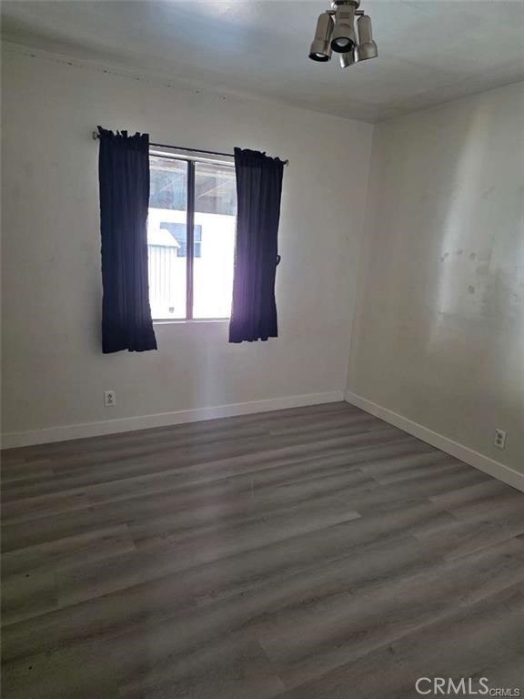 Detail Gallery Image 3 of 10 For 17946 Merrill Ave, Fontana,  CA 92335 - 5 Beds | 2 Baths
