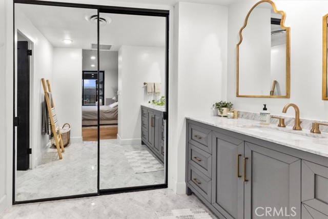 Detail Gallery Image 19 of 25 For 10501 Wilshire #2212,  Los Angeles,  CA 90024 - 2 Beds | 3 Baths