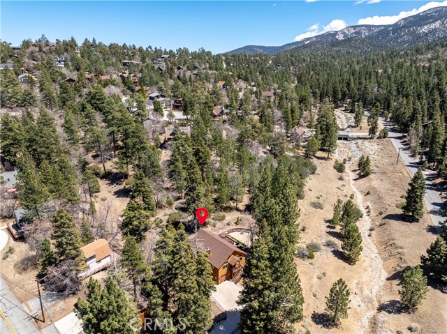 43485 Colusa Drive, Big Bear Lake CA: https://media.crmls.org/medias/300a6ca3-d42d-45bf-b3c4-b35de56f7082.jpg