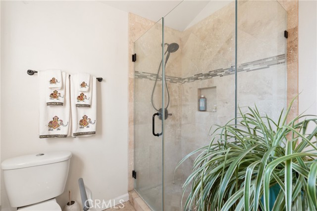 5266 Bluff Street, Norco CA: https://media.crmls.org/medias/300ae06c-689d-4649-a20f-4a3a226bf4d2.jpg
