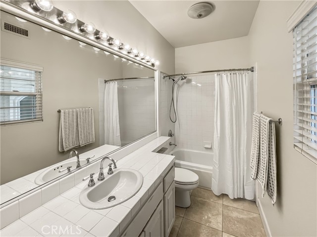 11 Golf Ridge, Rancho Santa Margarita CA: https://media.crmls.org/medias/300c2f98-999a-4238-9342-3555af04ca73.jpg
