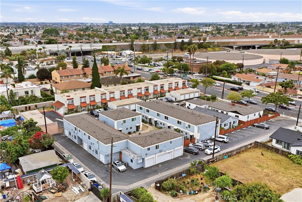 MLS #OC26166327 image #1