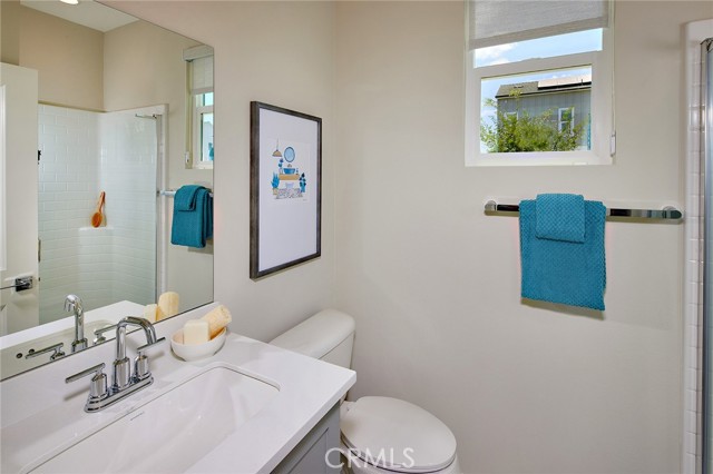 Detail Gallery Image 10 of 16 For 2451 E Hyde Paseo, Ontario,  CA 91762 - 4 Beds | 4 Baths