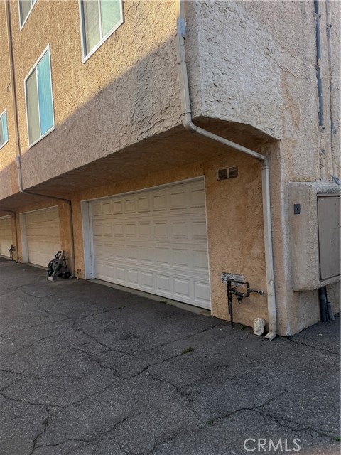 Detail Gallery Image 41 of 41 For 6912 Remmet Ave #5,  Canoga Park,  CA 91303 - 2 Beds | 2/1 Baths