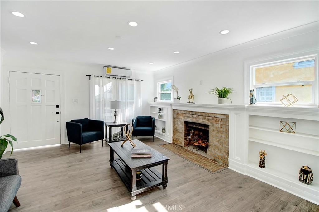 MLS #DW25156025 img 6