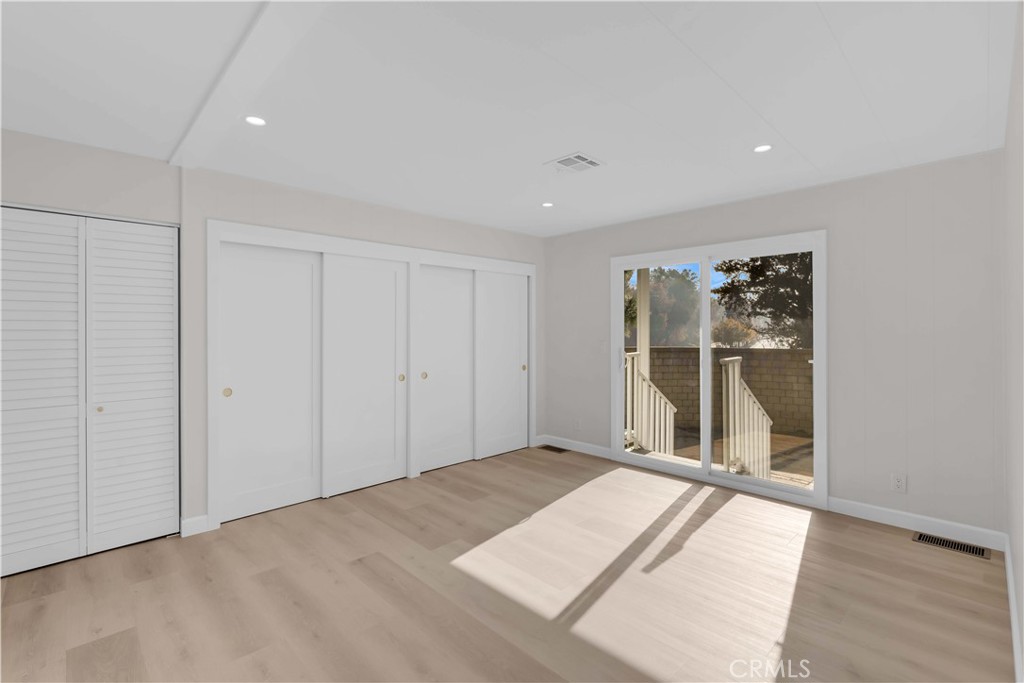 MLS #OC25276315 image #9