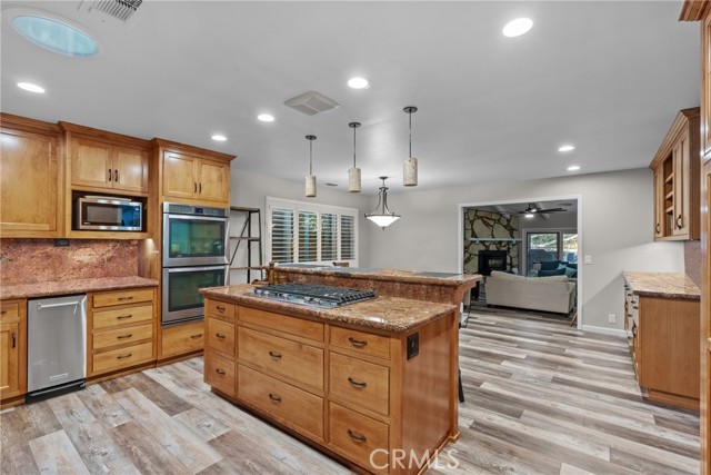 Detail Gallery Image 10 of 37 For 1856 Southfork Pl, Paso Robles,  CA 93446 - 3 Beds | 4 Baths