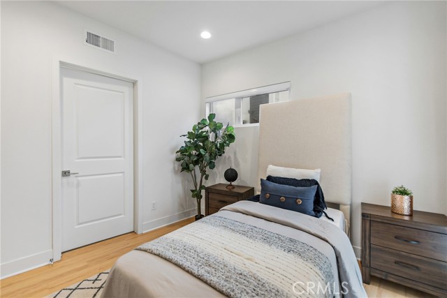 Detail Gallery Image 22 of 34 For 3306 Aria Ln, Los Angeles,  CA 90034 - 3 Beds | 3/1 Baths