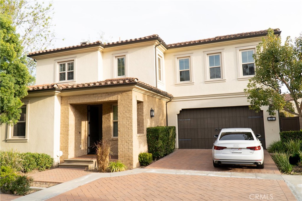 21 Fanpalm, Irvine, CA 92620