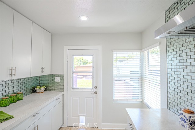 Detail Gallery Image 17 of 38 For 417 E 44th Way, Long Beach,  CA 90807 - 3 Beds | 2 Baths