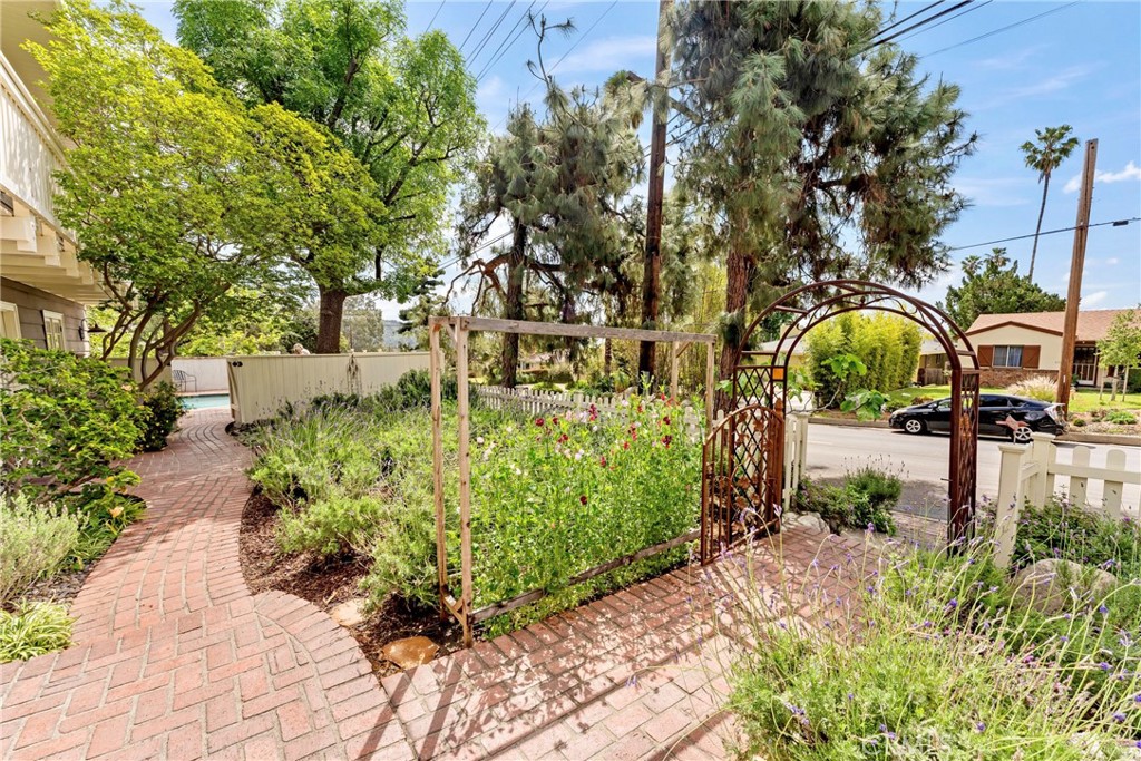 1935 Stonehouse Road Sierra Madre img 3