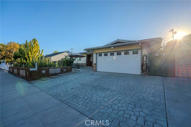 Detail Gallery Image 7 of 43 For 10909 Ruffner Ave, Granada Hills,  CA 91344 - 3 Beds | 2 Baths