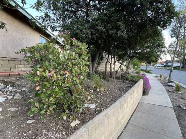 Detail Gallery Image 14 of 74 For 108 Limestone Rd, Claremont,  CA 91711 - 4 Beds | 2 Baths