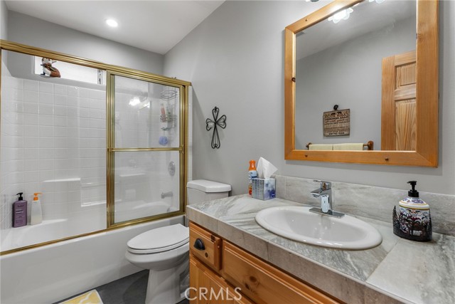 Detail Gallery Image 32 of 52 For 261 Crater Lake, Big Bear Lake,  CA 92315 - 3 Beds | 2 Baths