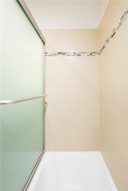 Detail Gallery Image 37 of 57 For 7447 Enfield, Reseda,  CA 91335 - 3 Beds | 2 Baths