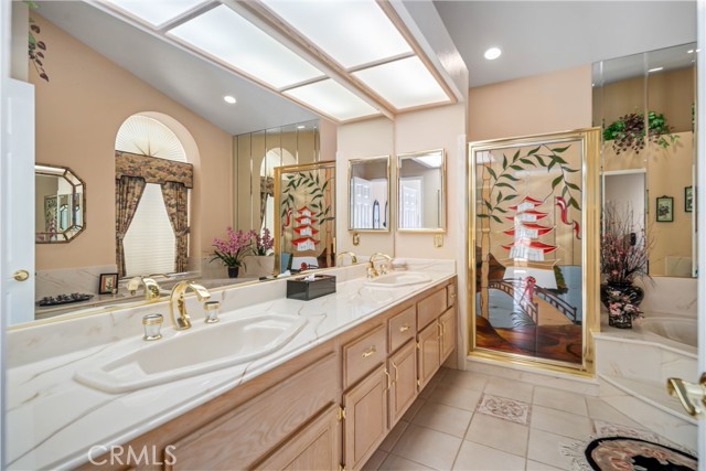 28852 Woodside Drive, Saugus CA: https://media.crmls.org/medias/3019f162-5608-4cdf-9345-9edc86b3221e.jpg