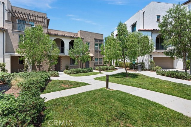 Detail Gallery Image 5 of 40 For 8408 Spirit St, Chino,  CA 91708 - 3 Beds | 3 Baths