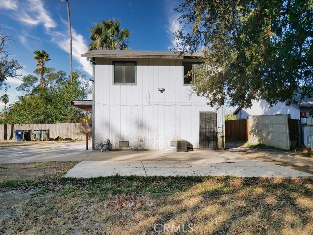 Detail Gallery Image 10 of 36 For 3301 25th Ave, Sacramento,  CA 95820 - 2 Beds | 1/1 Baths