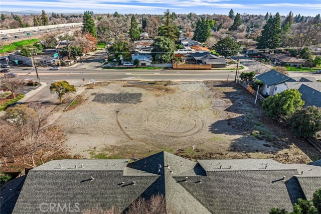 Detail Gallery Image 3 of 15 For 996 E 1st, Chico,  CA 95926 - – Beds | – Baths