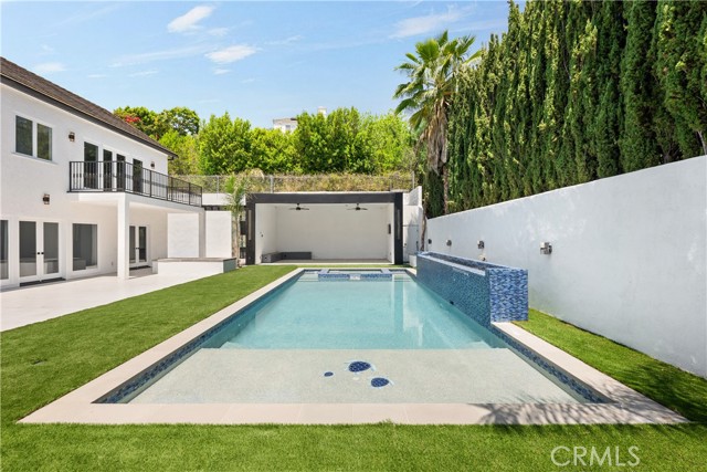 5965 Nora Lynn Drive, Woodland Hills CA: https://media.crmls.org/medias/301ae329-66b9-4a01-83b7-d57c05ca99fb.jpg