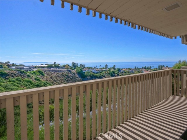 Detail Gallery Image 1 of 29 For 6526 Ocean Crest Dr #A204,  Rancho Palos Verdes,  CA 90275 - 2 Beds | 2 Baths