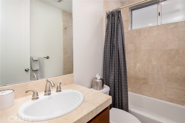 2804 Highland Avenue, Manhattan Beach, California 90266, 4 Bedrooms Bedrooms, ,3 BathroomsBathrooms,Residential,Sold,Highland,SB22116768