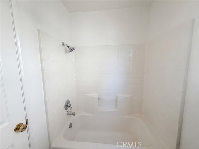 Image 11 of 28 For 40 Silkwood  