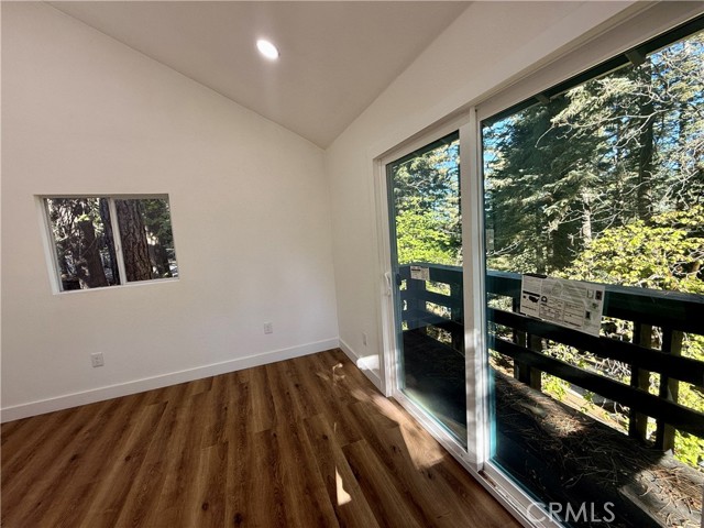 Detail Gallery Image 17 of 29 For 28487 Altamont Ct, Lake Arrowhead,  CA 92352 - 2 Beds | 2 Baths