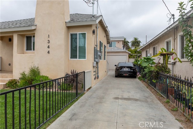 1344 Ximeno Avenue, Long Beach CA: https://media.crmls.org/medias/301e7cc5-23c8-4837-8d3a-9bec65901eb5.jpg