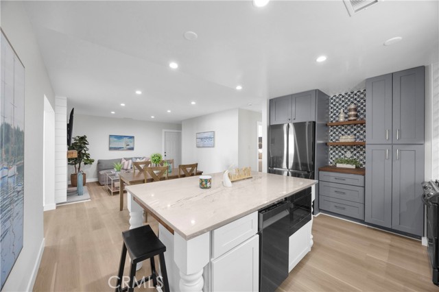 Image 14 of 53 For 8326 Fontainbleau Way