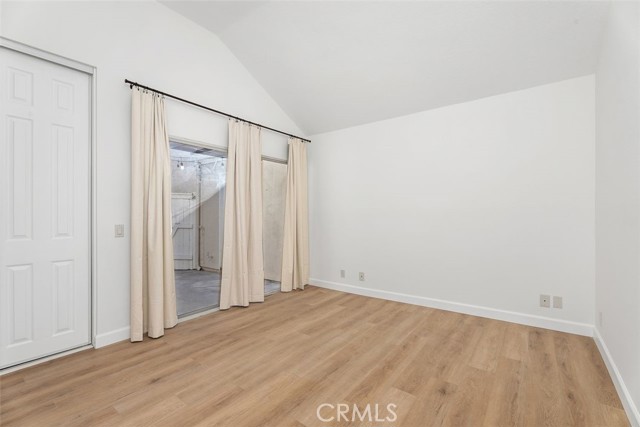 Detail Gallery Image 8 of 15 For 17 Dartmouth, Irvine,  CA 92612 - 2 Beds | 2 Baths