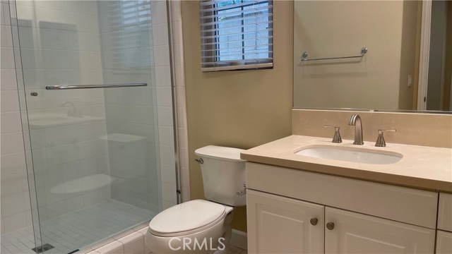 Detail Gallery Image 8 of 19 For 71 Honeyflower, Irvine,  CA 92620 - 5 Beds | 3/1 Baths