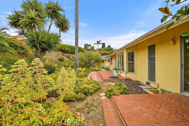 7307 Via Collado, Rancho Palos Verdes, California 90275, 3 Bedrooms Bedrooms, ,2 BathroomsBathrooms,Residential,Sold,Via Collado,SB22114781