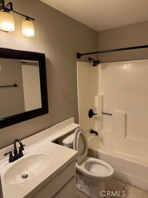 Detail Gallery Image 11 of 25 For 440 W 5th St #102,  Long Beach,  CA 90802 - 2 Beds | 2 Baths