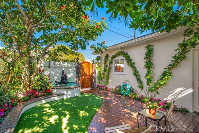 Detail Gallery Image 12 of 58 For 5585 E Corso Di Napoli, Long Beach,  CA 90803 - 3 Beds | 3 Baths