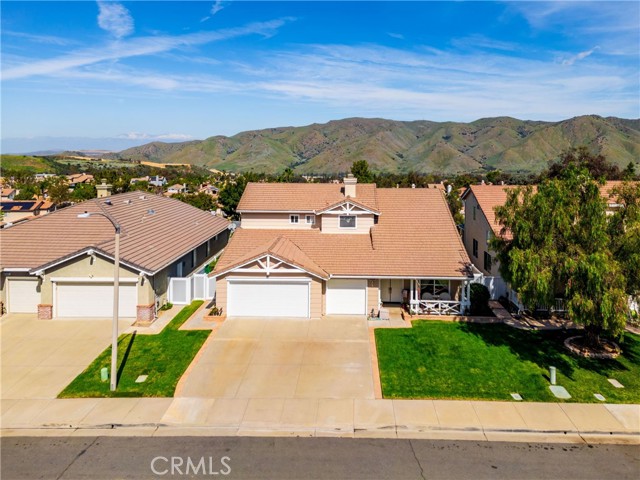 Detail Gallery Image 4 of 46 For 13120 Bay Meadows Ct, Corona,  CA 92883 - 5 Beds | 3 Baths