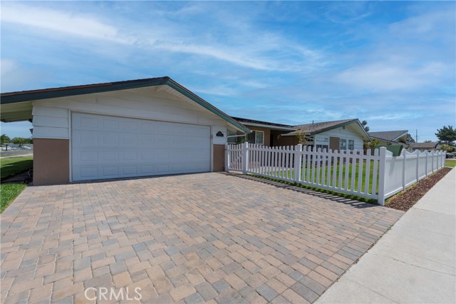 Front Image Thumbnail for CRCV26142154