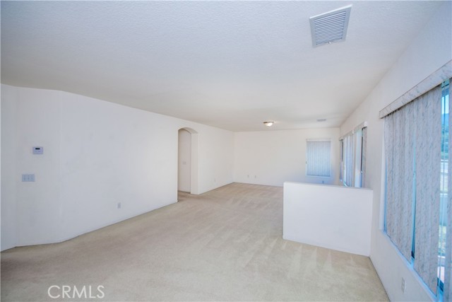 3018 Veranda Lane, Corona CA: https://media.crmls.org/medias/3022f152-4af7-48ec-b014-53d8e82fcf6c.jpg