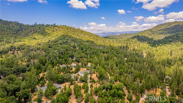 53235 Finegold Creek Court, North Fork CA: https://media.crmls.org/medias/3022fc05-5d4b-4b70-87ac-ad71f504b381.jpg