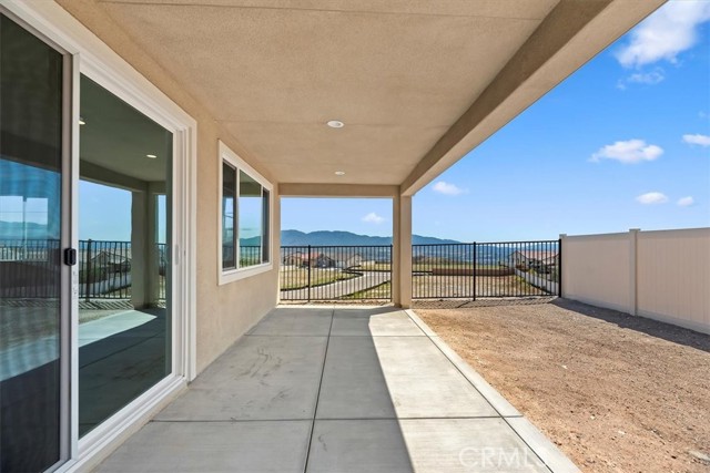 28903 Terrane Court, Canyon Country CA: https://media.crmls.org/medias/30246221-4bcf-40fb-94ca-7d56ad1e368c.jpg