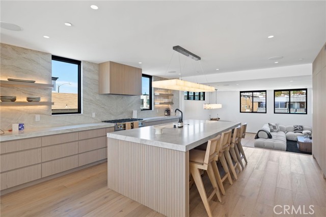 Detail Gallery Image 23 of 75 For 12 the Strand, Hermosa Beach,  CA 90254 - 4 Beds | 5 Baths