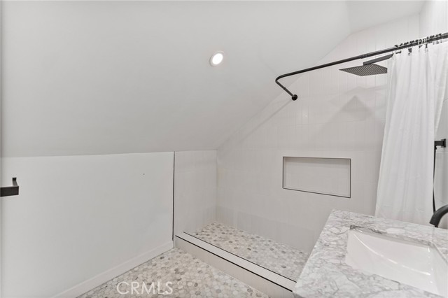 Detail Gallery Image 23 of 32 For 2623 Exposition, Los Angeles,  CA 90018 - 4 Beds | 3 Baths