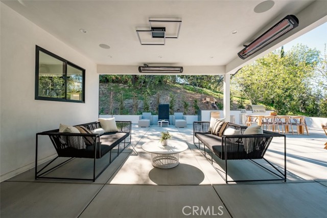 5019 Donna Avenue, Tarzana CA: https://media.crmls.org/medias/302629f0-6a6b-4603-be0c-55542784ace6.jpg