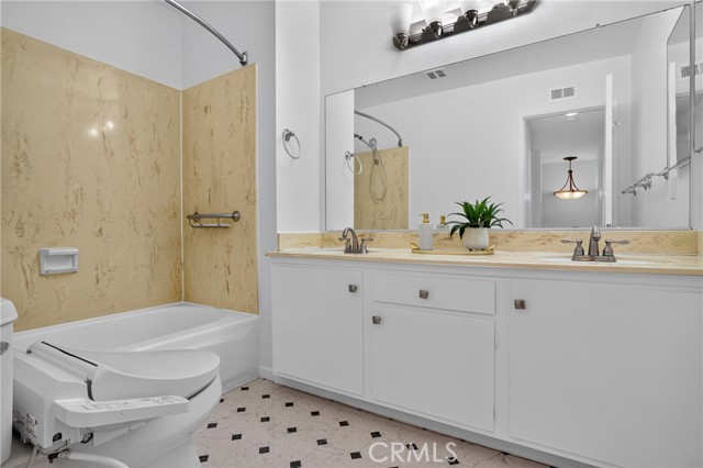 20730 Devonshire, D photo 26
