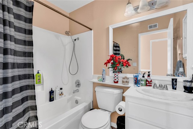 25790 Parada, Valencia CA: https://media.crmls.org/medias/3026ee7e-72a6-4b65-bc97-f75e09db22d6.jpg