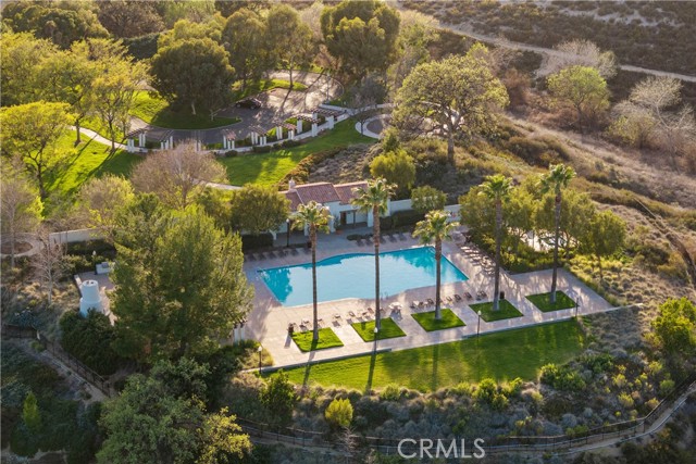 Image 60 of 71 For 26816 Fairlain Drive