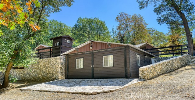 Detail Gallery Image 16 of 19 For 1656 Yosemite Dr, Lake Arrowhead,  CA 92352 - 4 Beds | 4/1 Baths